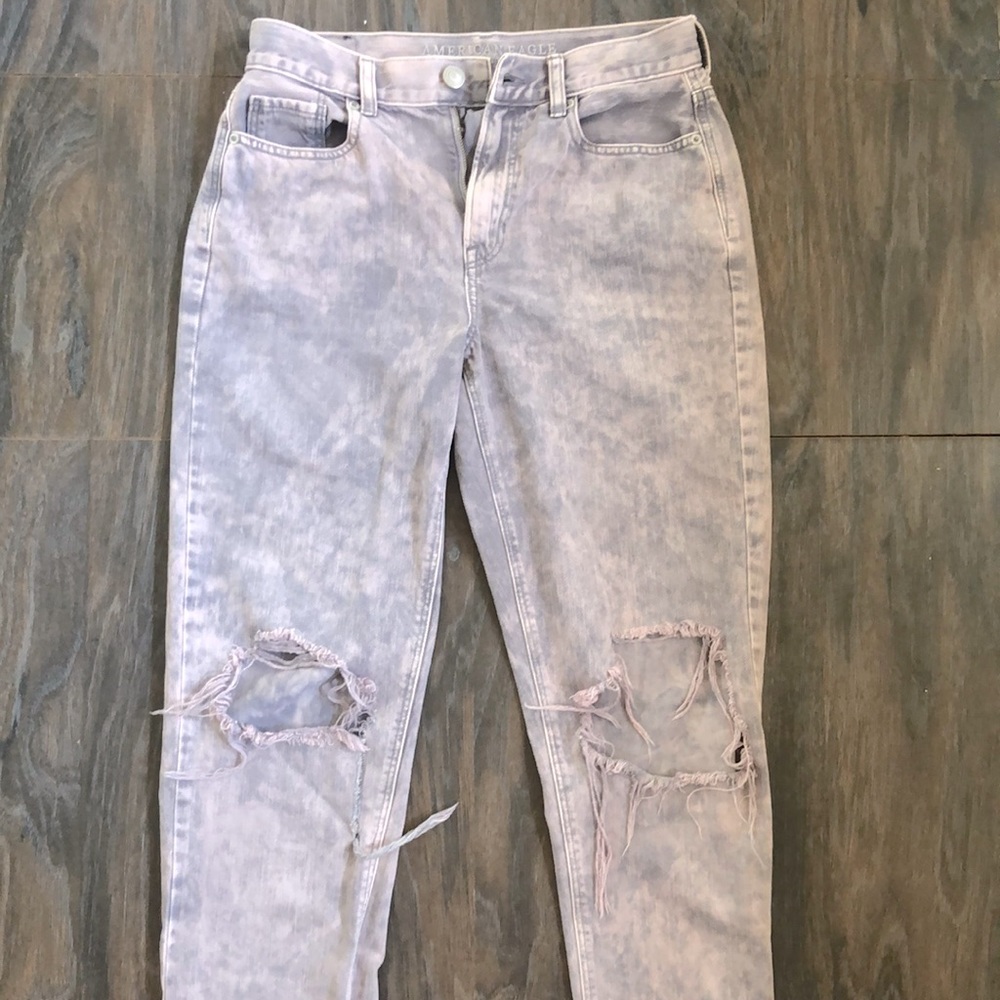 American Eagle distressed mom jeans size 4